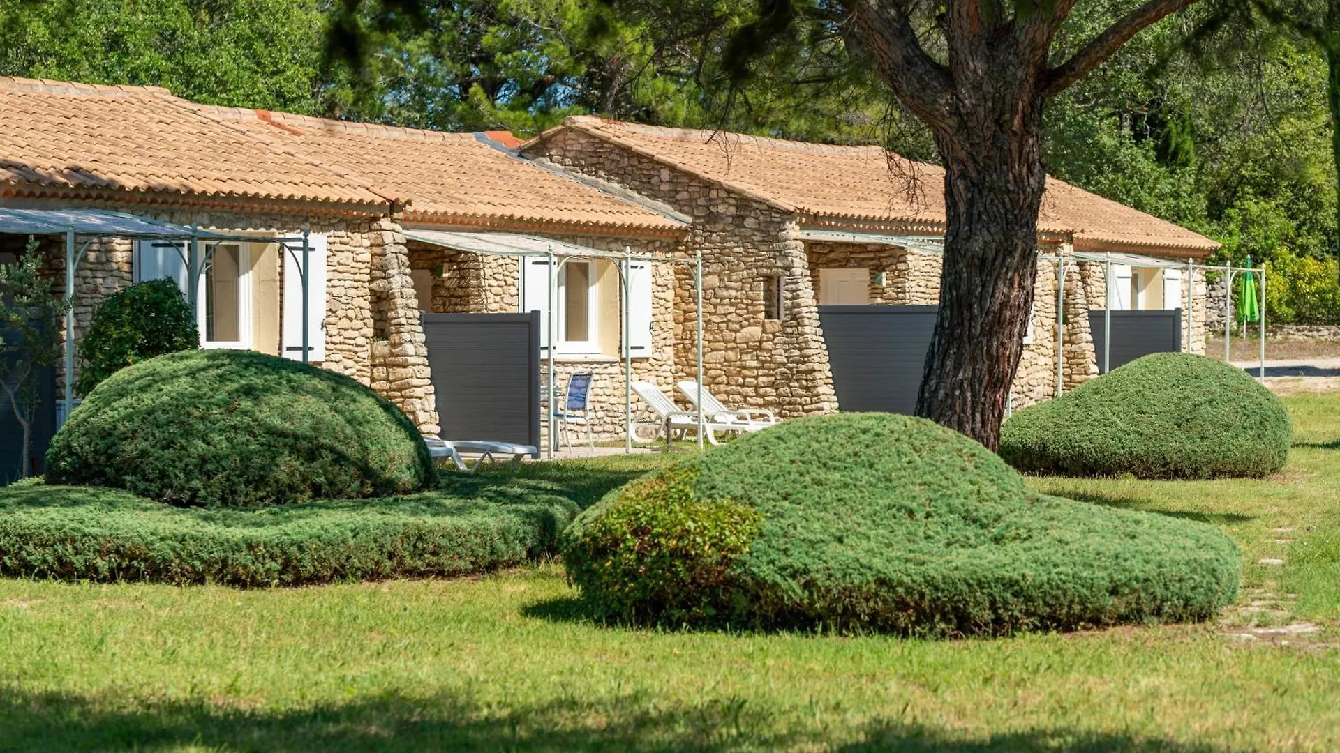 Provencal Country House T2 In A Tourist Residence La Roque-sur-Pernes Holiday home